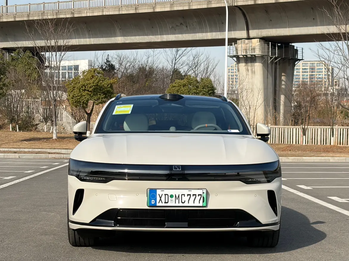 ZEEKR 007GT  из Китая