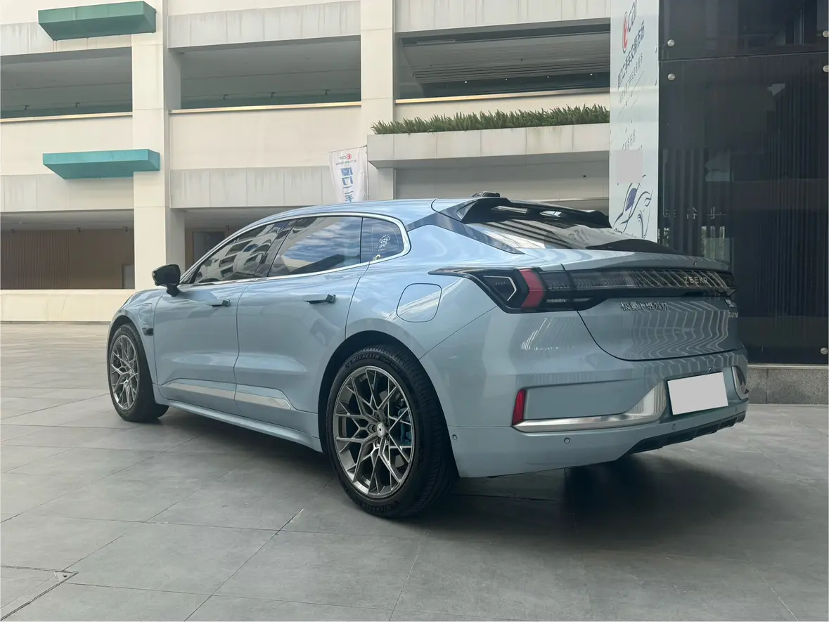 ZEEKR 001  из Китая