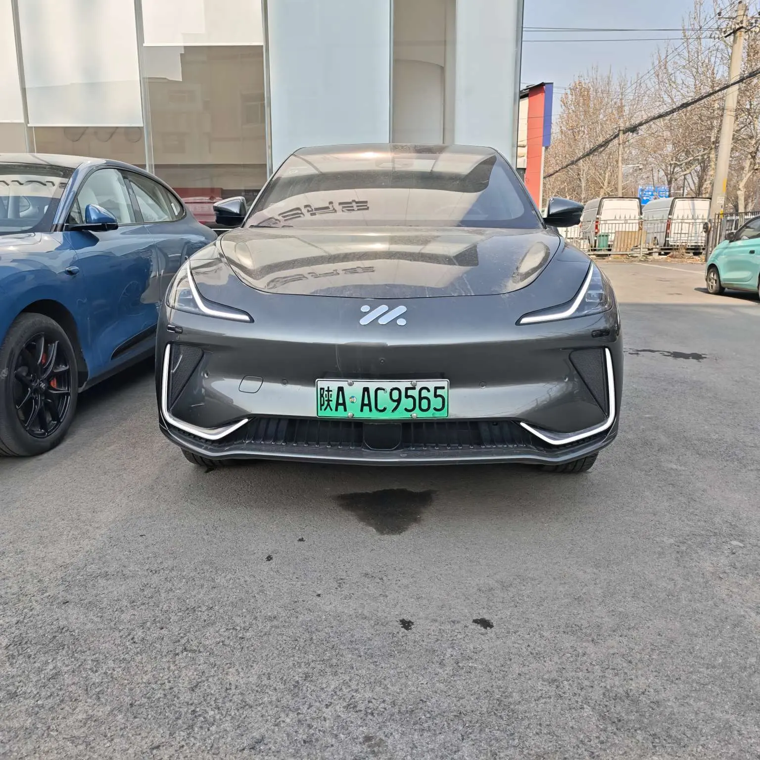 Zhiji LS7  из Китая