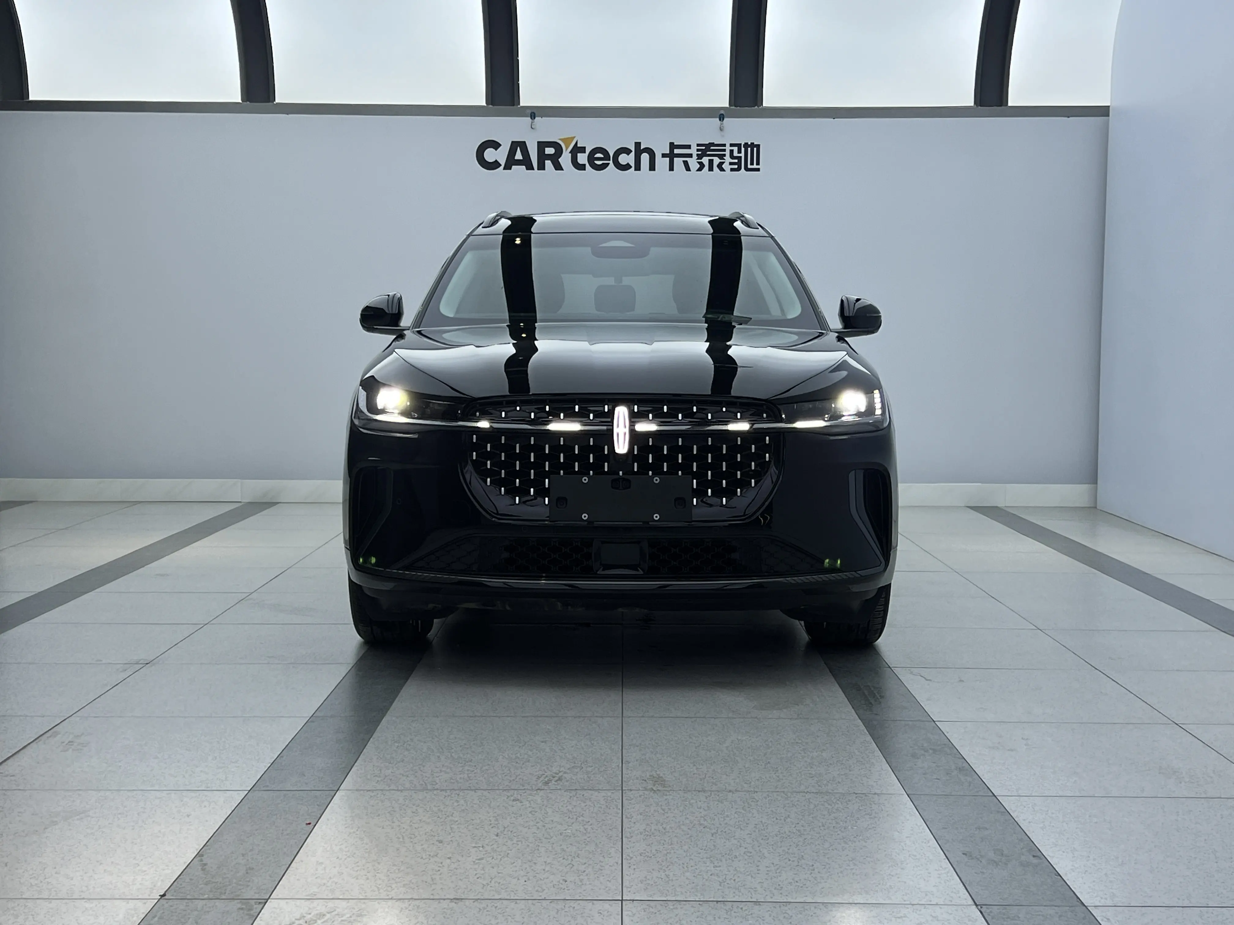 Lincoln Navigator  из Китая