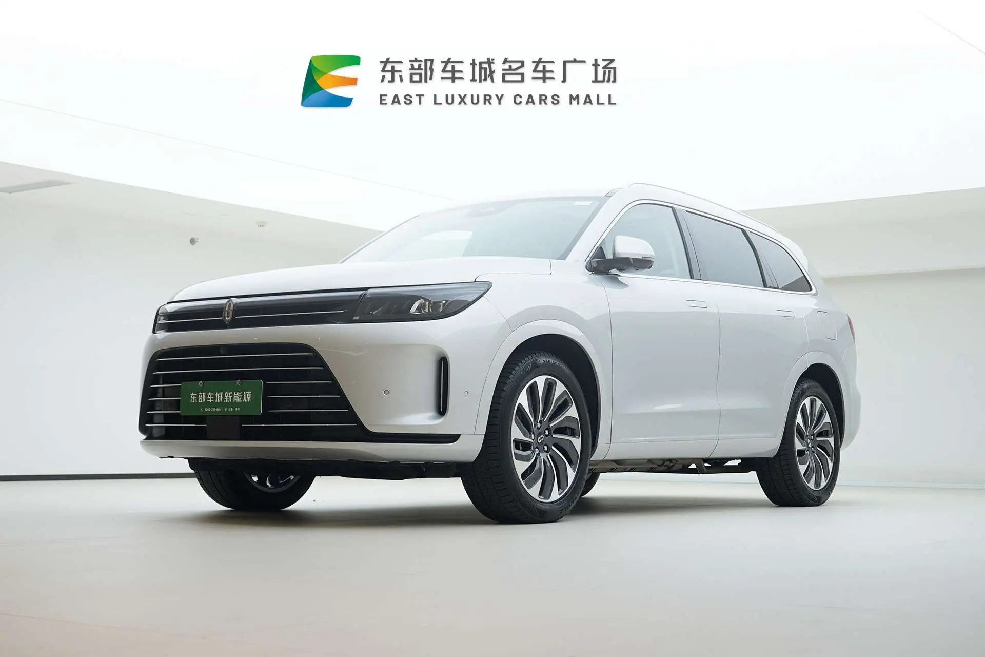 AITO M7 (Wenjie M7)  из Китая