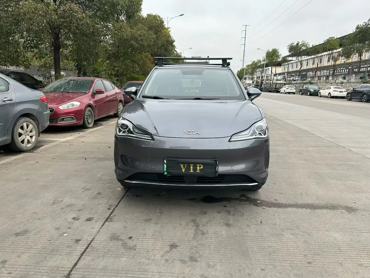 NETA Nezha V  из Китая