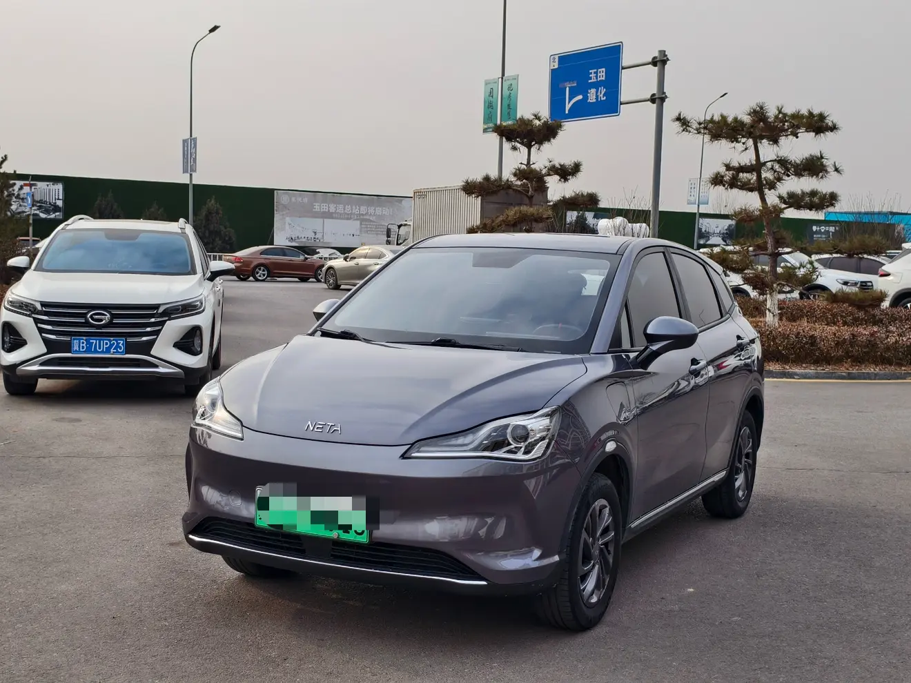 NETA Nezha V  из Китая