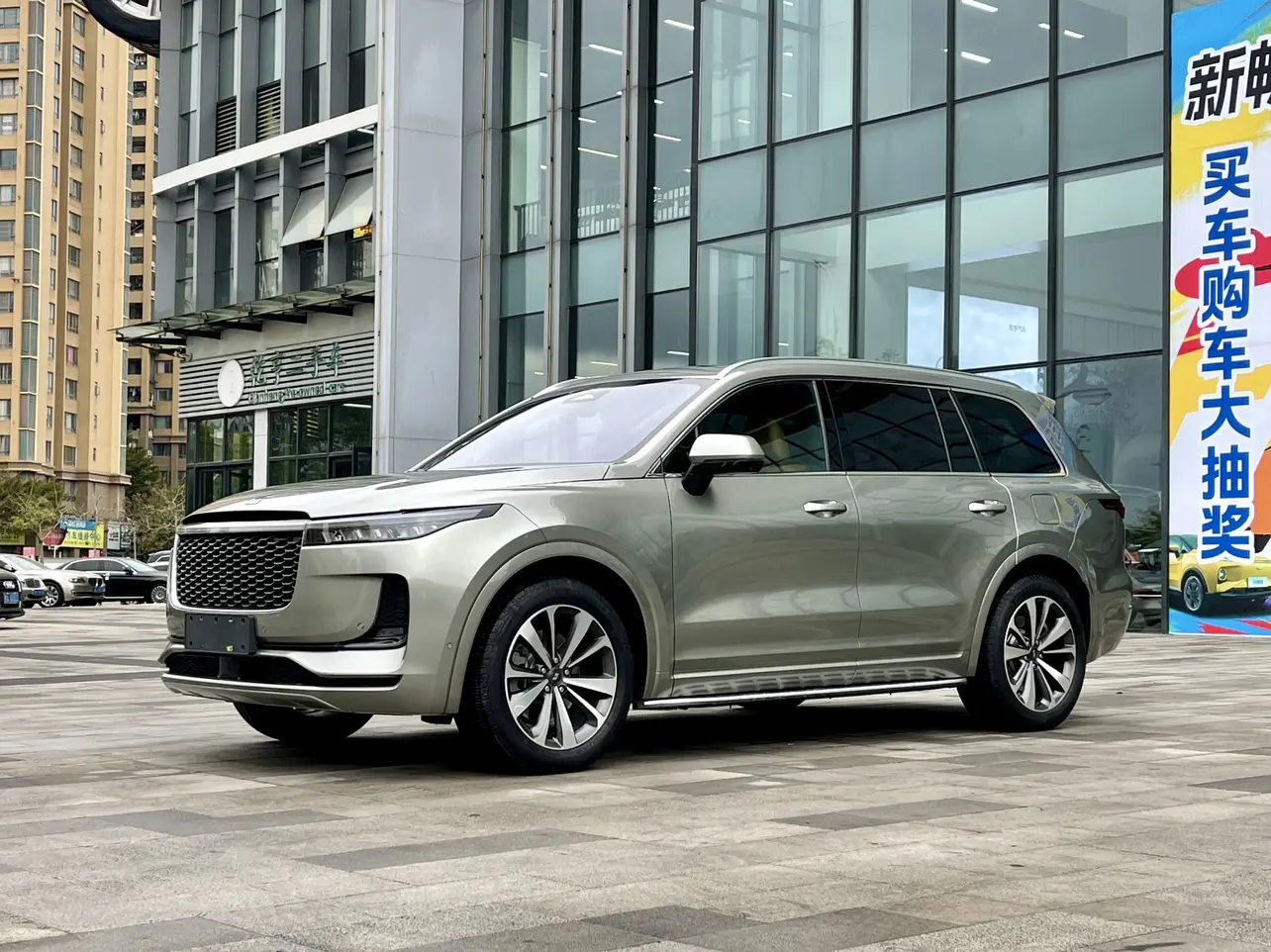 Li ONE (Ideal ONE)  из Китая