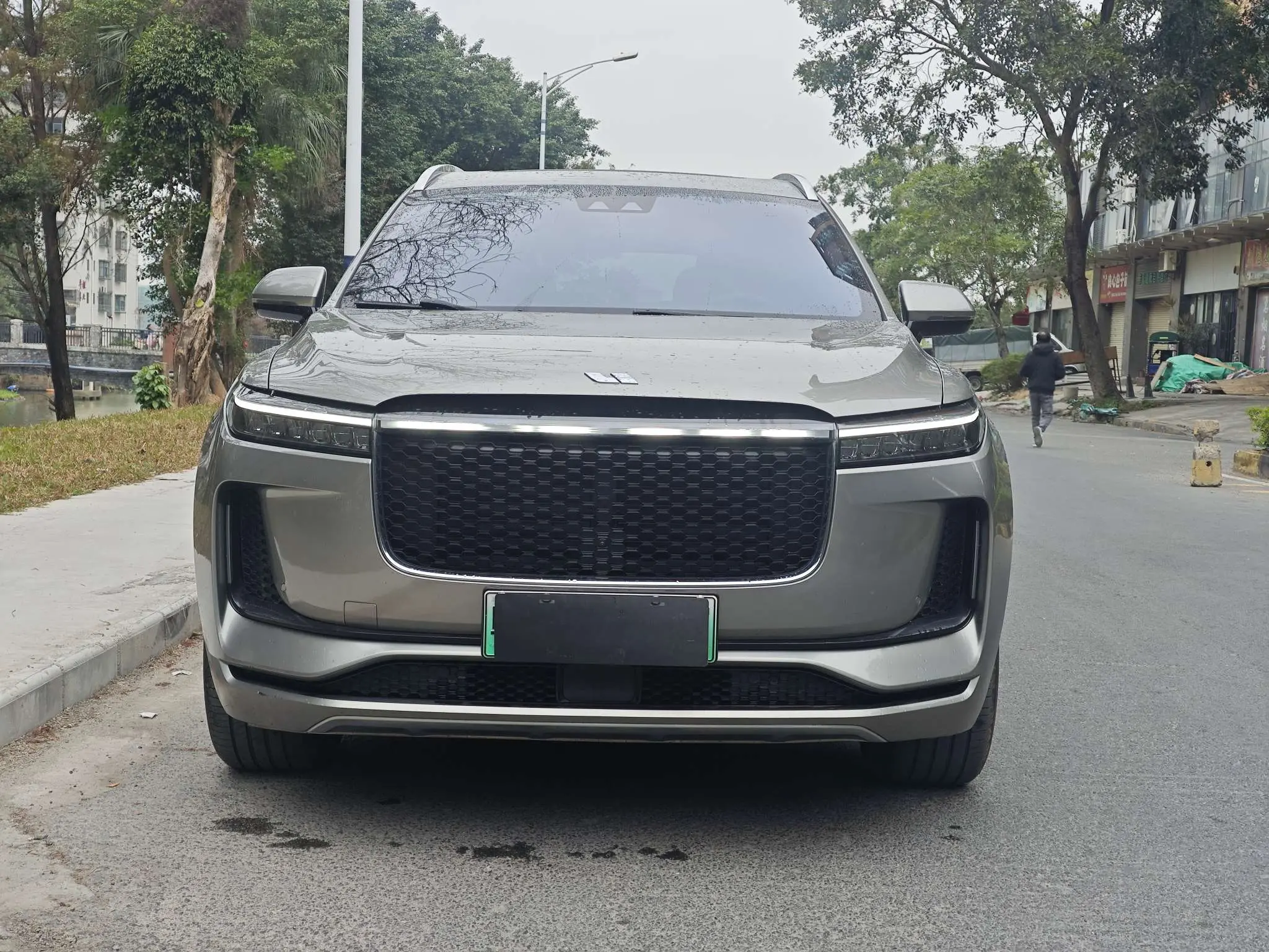 Li ONE (Ideal ONE)  из Китая