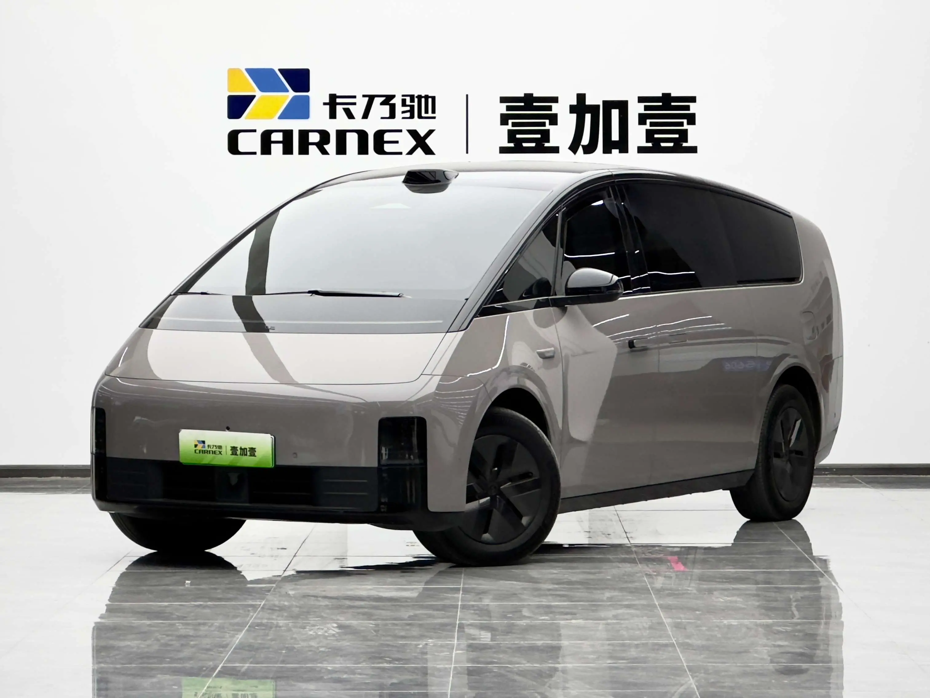 Li MEGA (Ideal MEGA)  из Китая