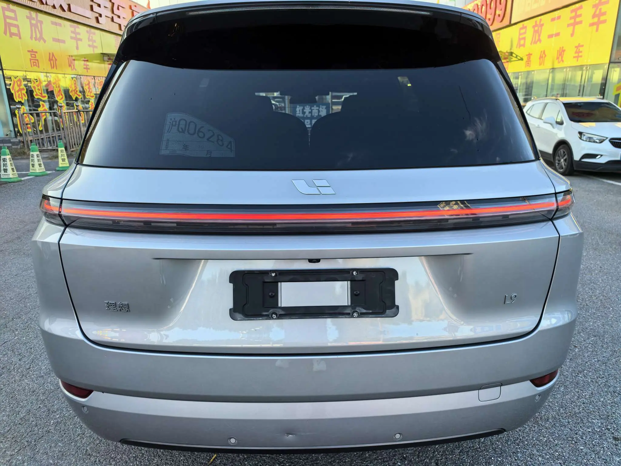 Li L9 (Ideal L9)  из Китая