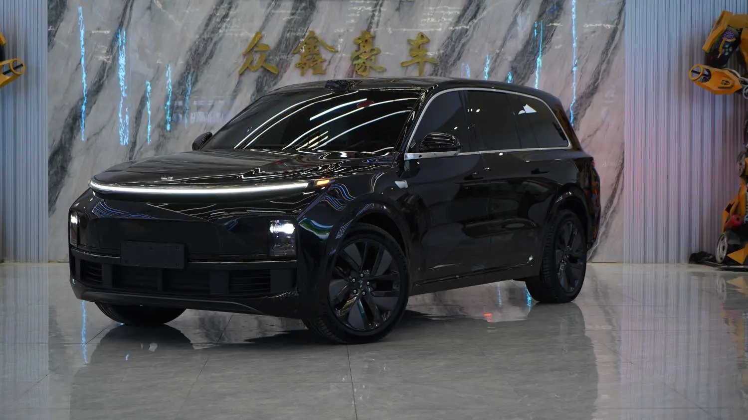 Li L9 (Ideal L9)  из Китая