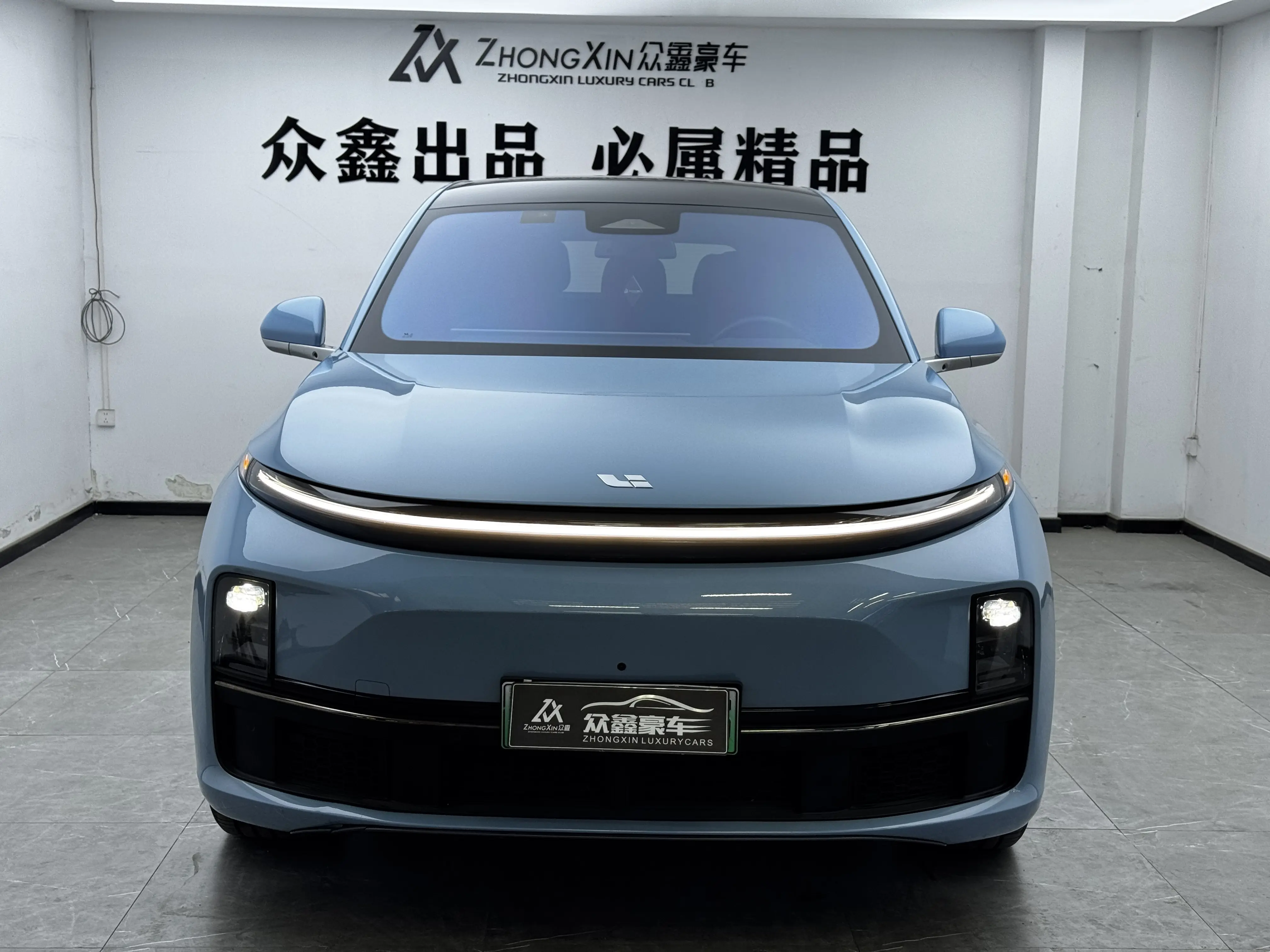 Li L7 (Ideal L7)  из Китая