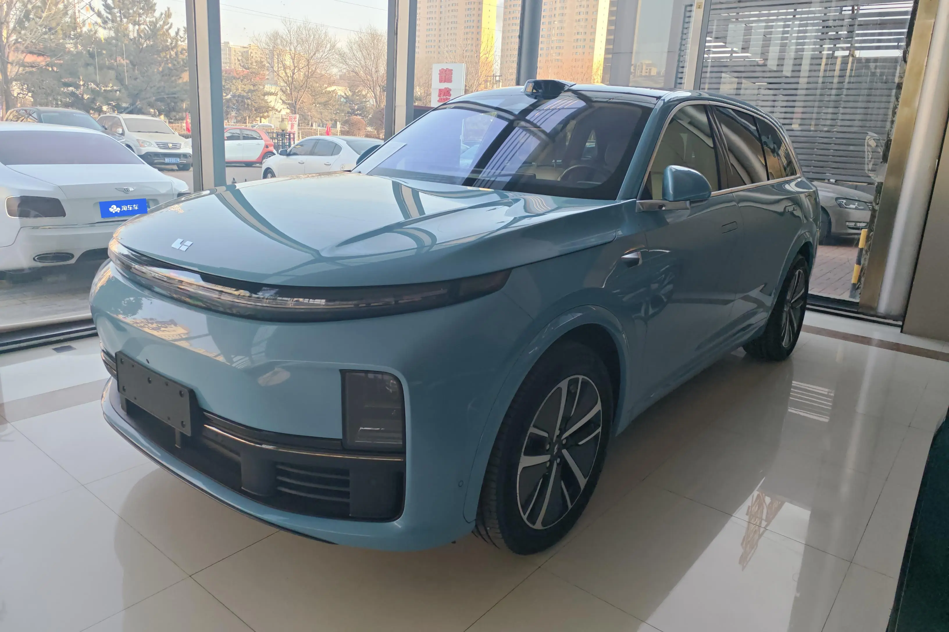 Li L7 (Ideal L7)  из Китая