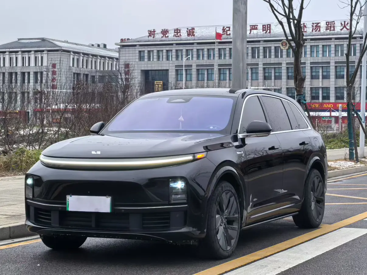 Li L7 (Ideal L7)  из Китая