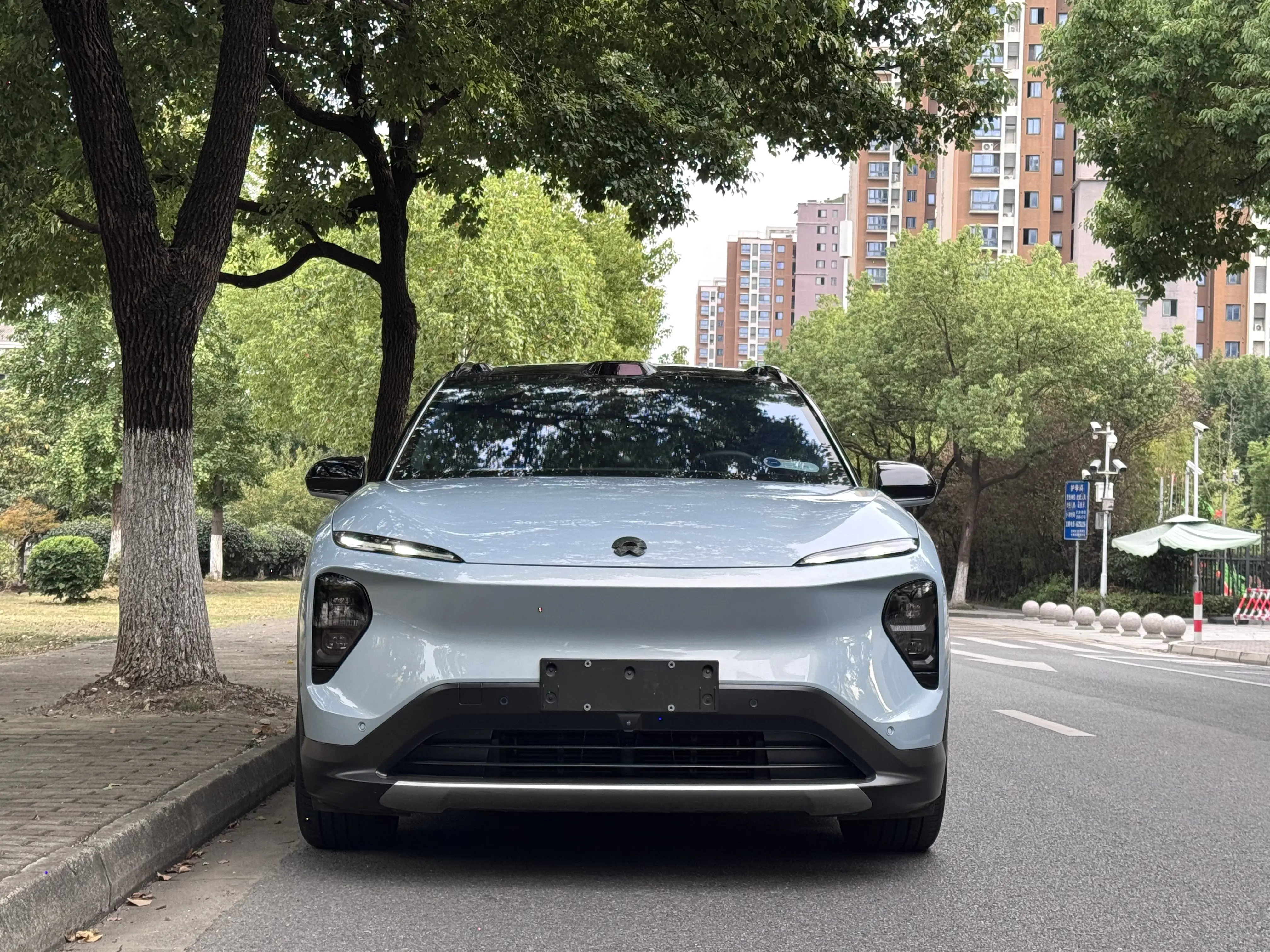 NIO ES7  из Китая