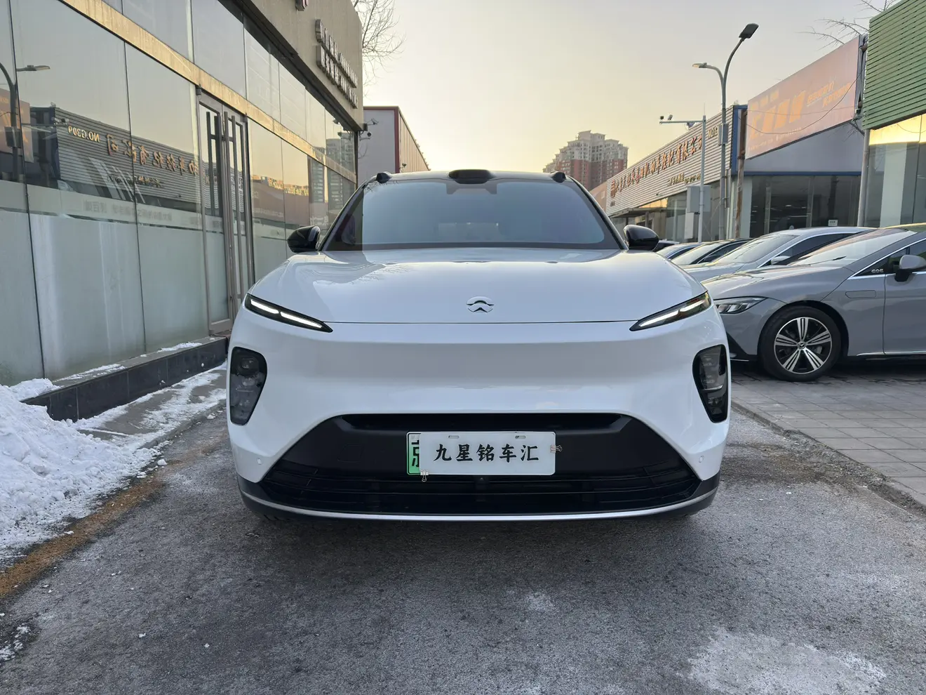 NIO ES8  из Китая
