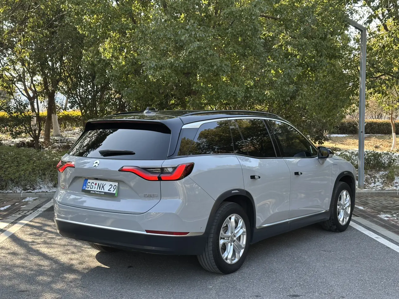 NIO ES8  из Китая