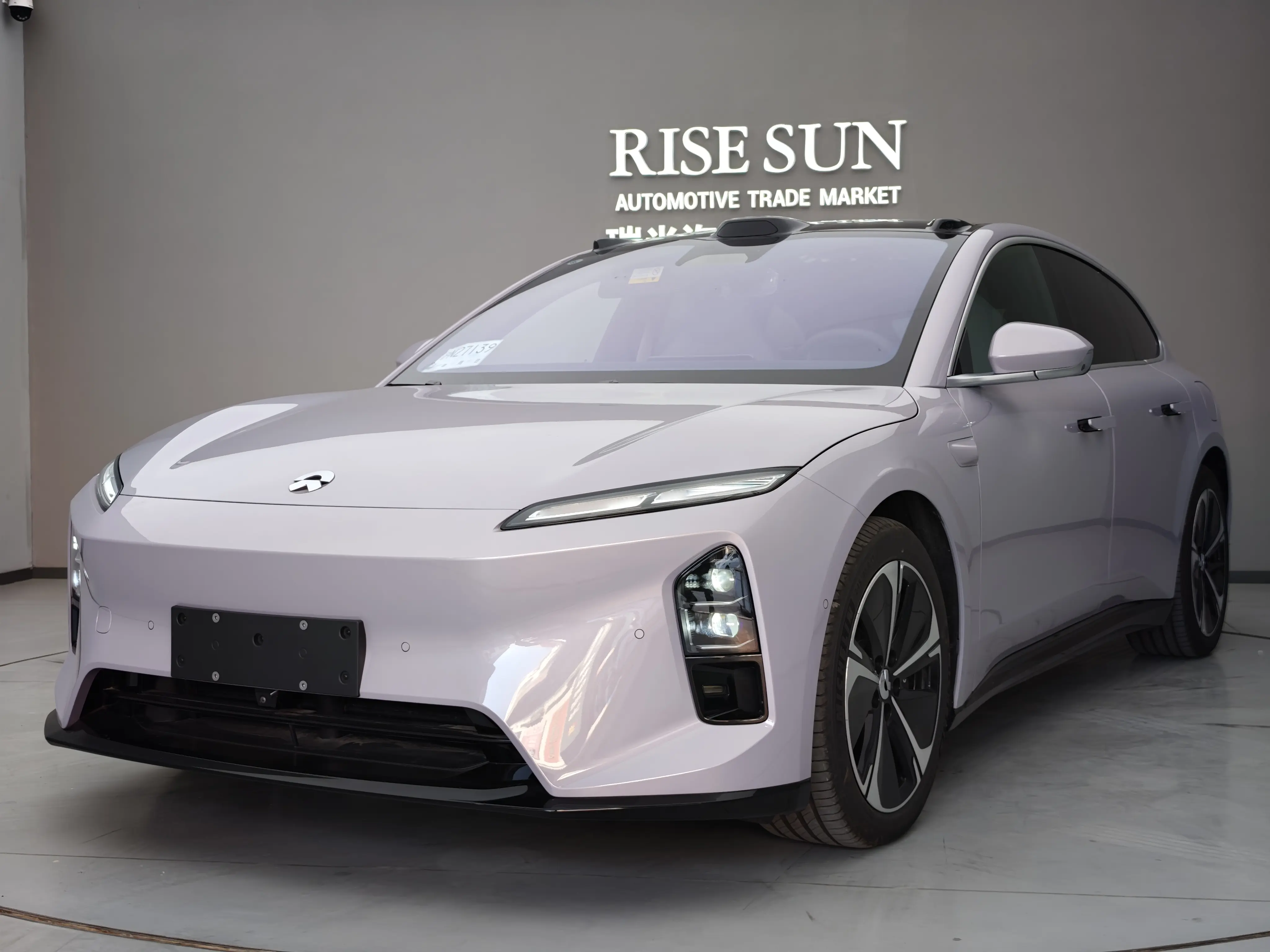 NIO ET5T  из Китая