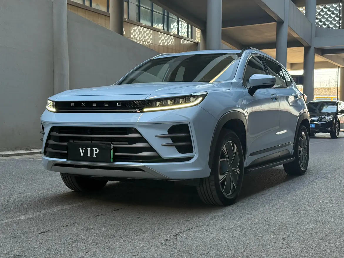 Exeed Xingtu Zhuifeng C-DM  из Китая