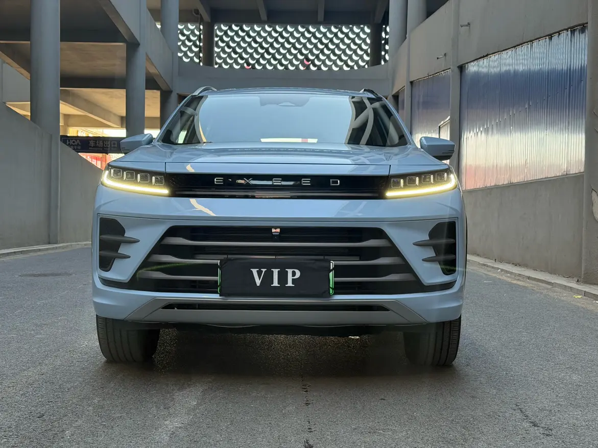 Exeed Xingtu Zhuifeng C-DM  из Китая