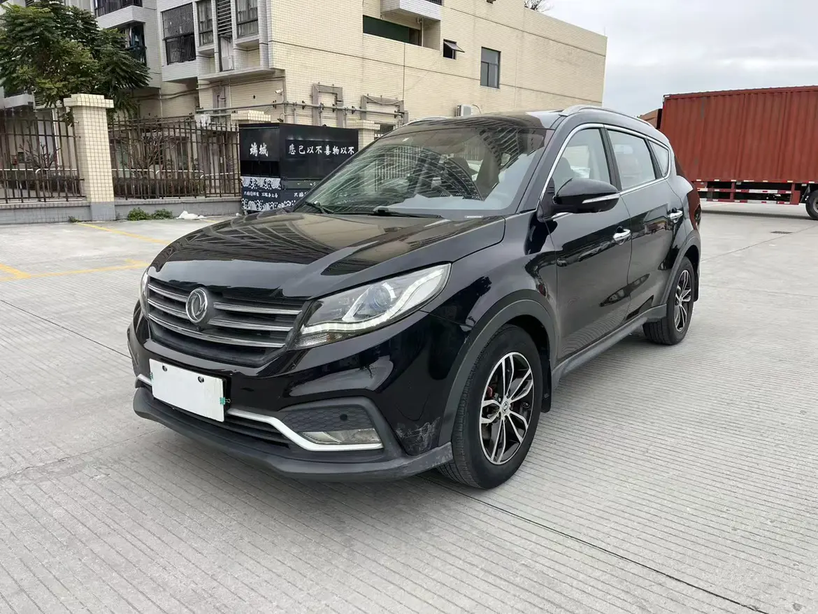Dongfeng Fengon 580  из Китая