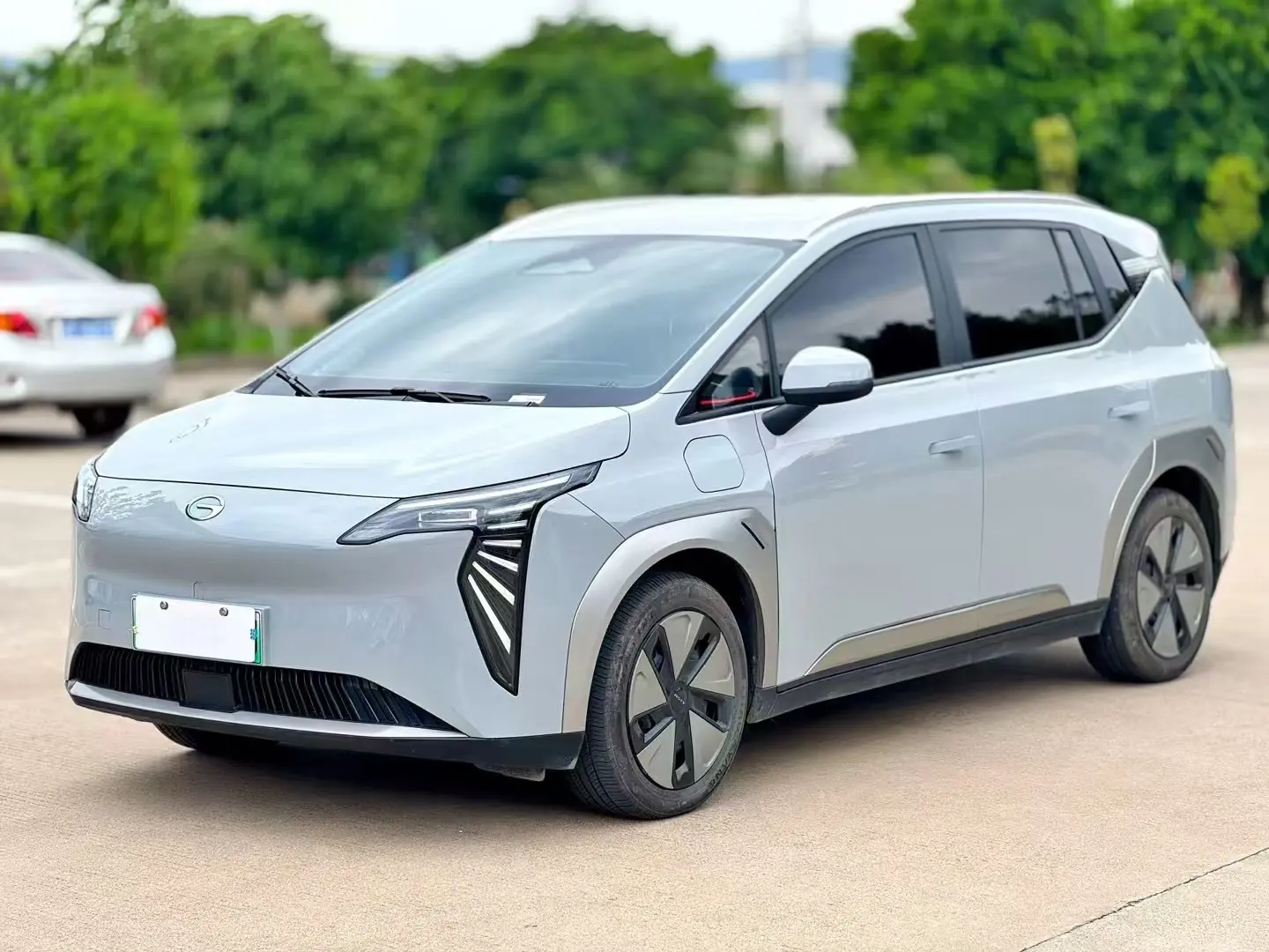 AION Y  из Китая