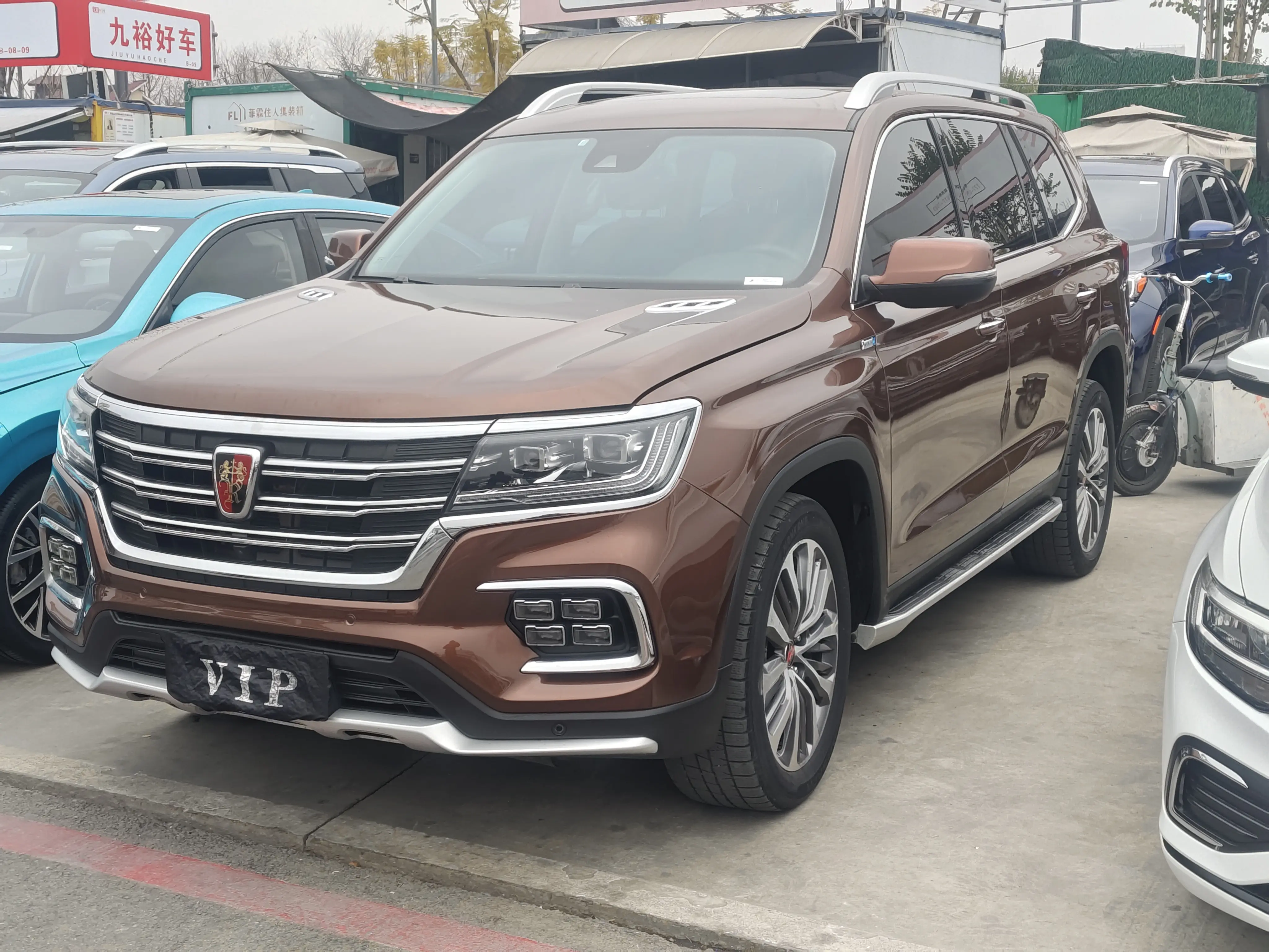 Roewe RX8  из Китая