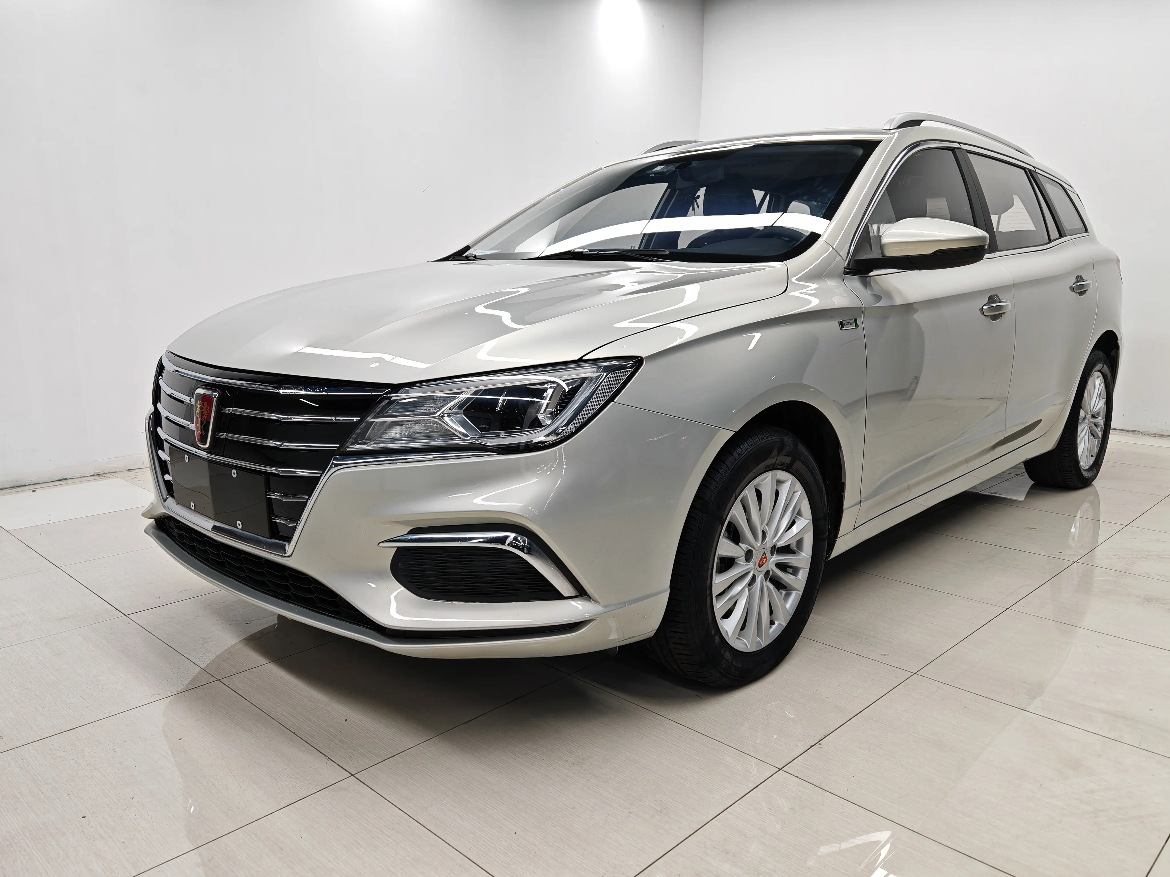 Roewe Ei5  из Китая