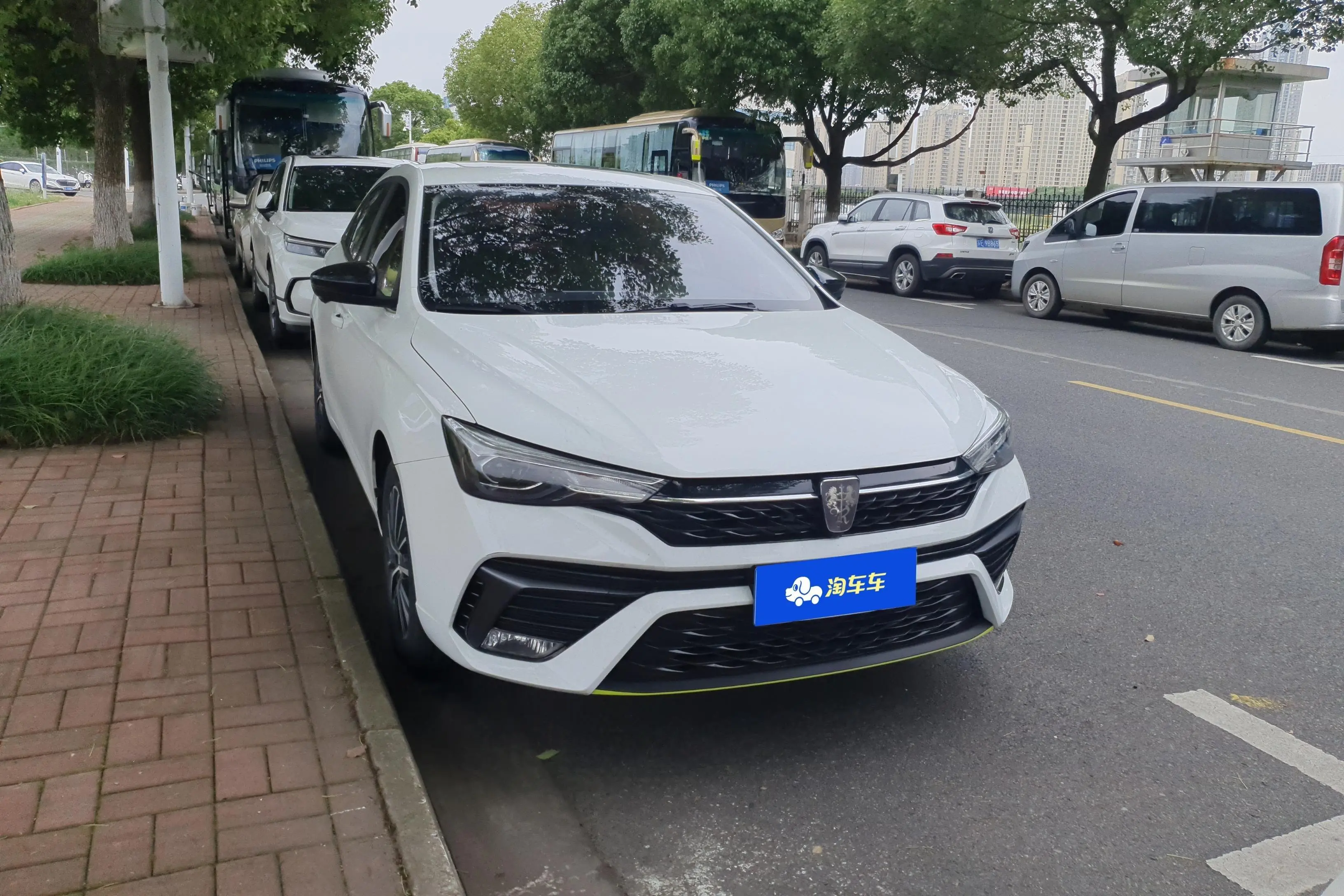 Roewe i5  из Китая
