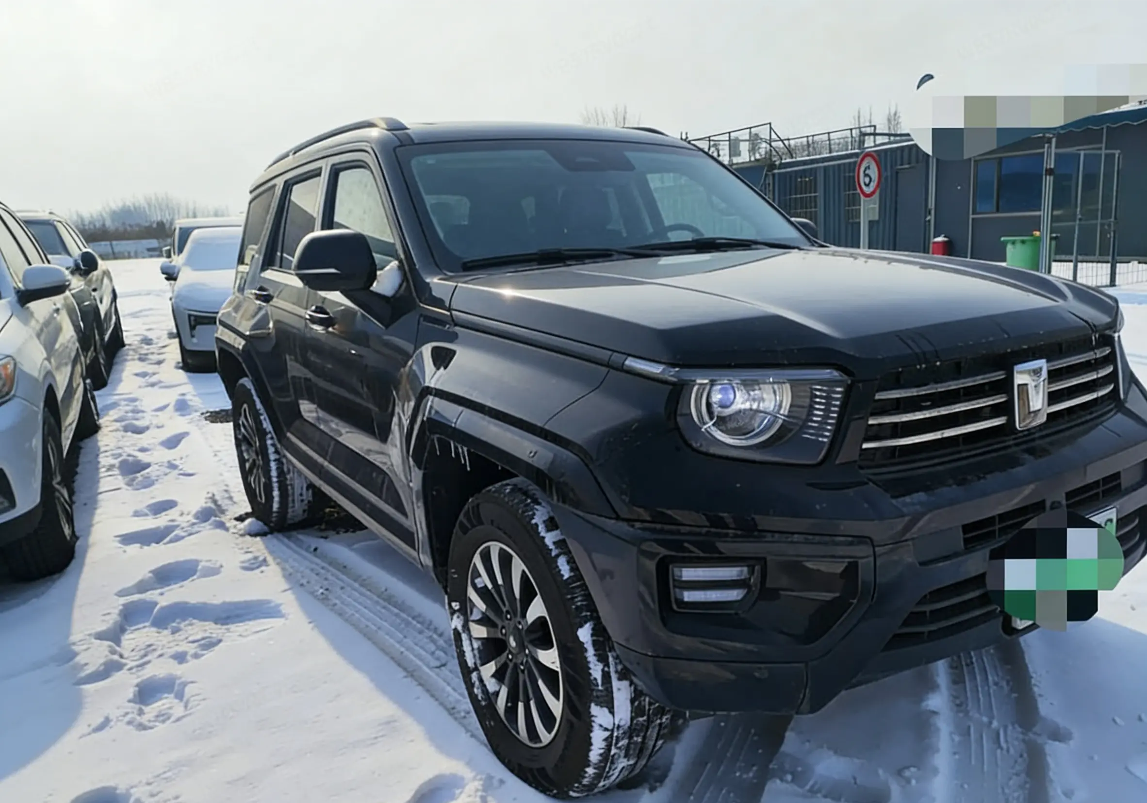 Tank 700 Hi4-T  из Китая