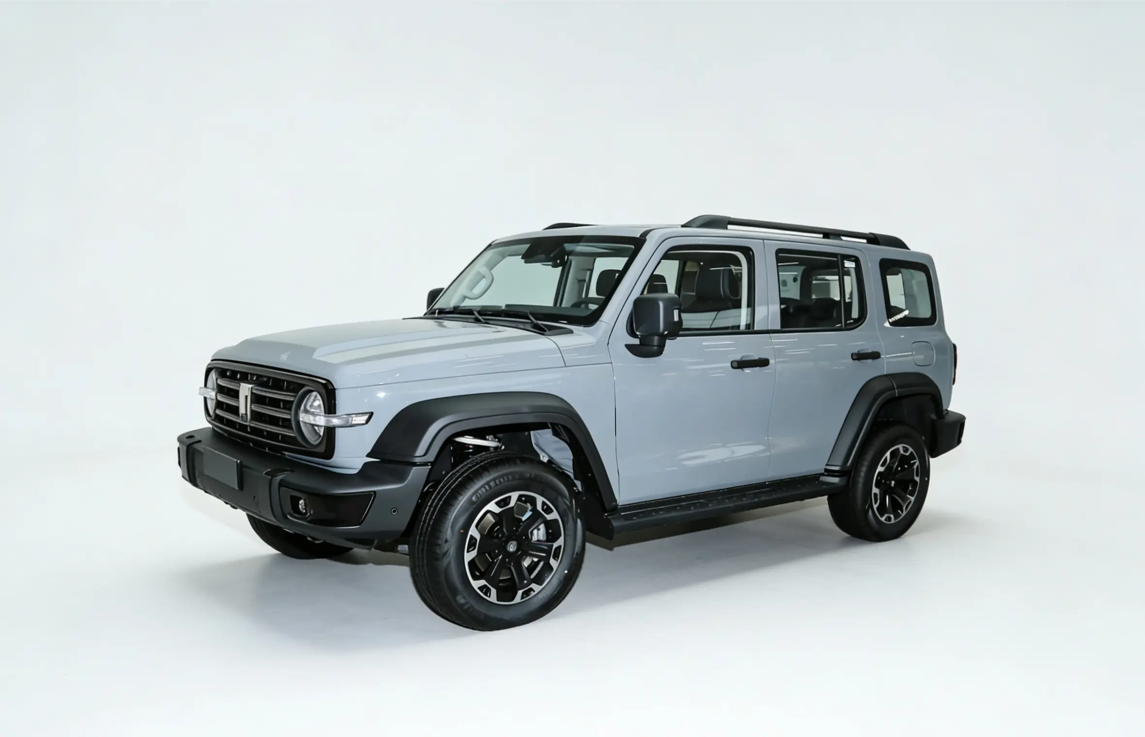 Tank 300 Hi4-T  из Китая