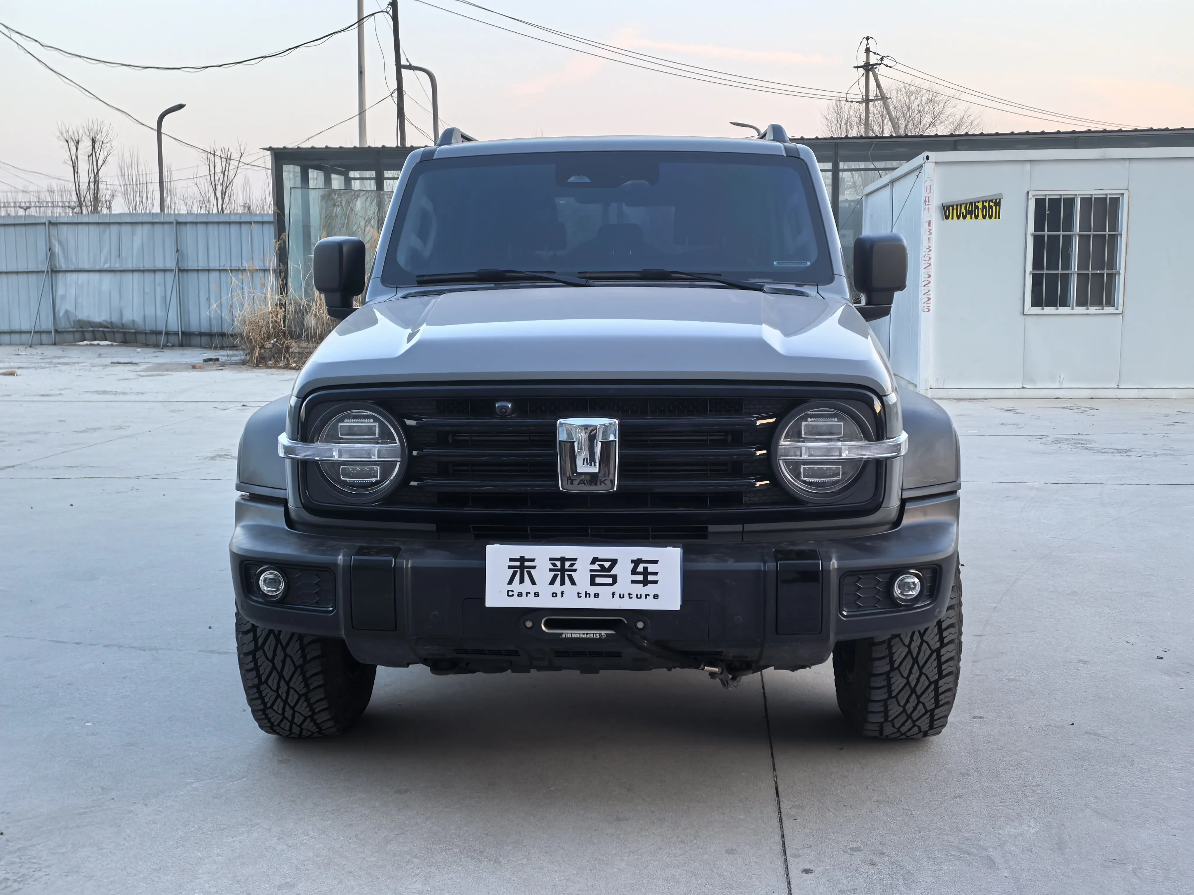 Tank 300  из Китая