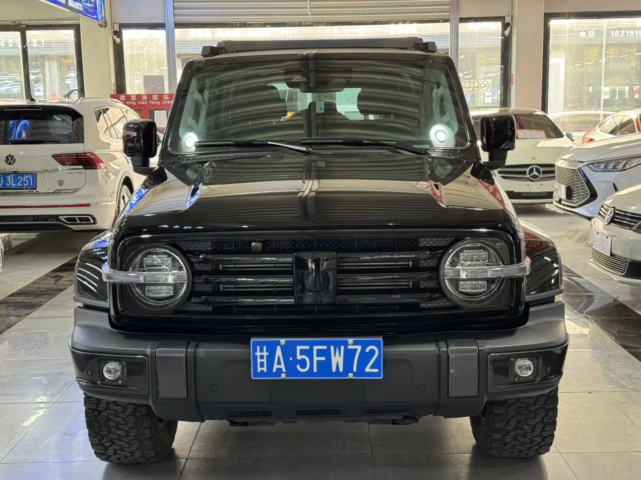 Tank 300  из Китая