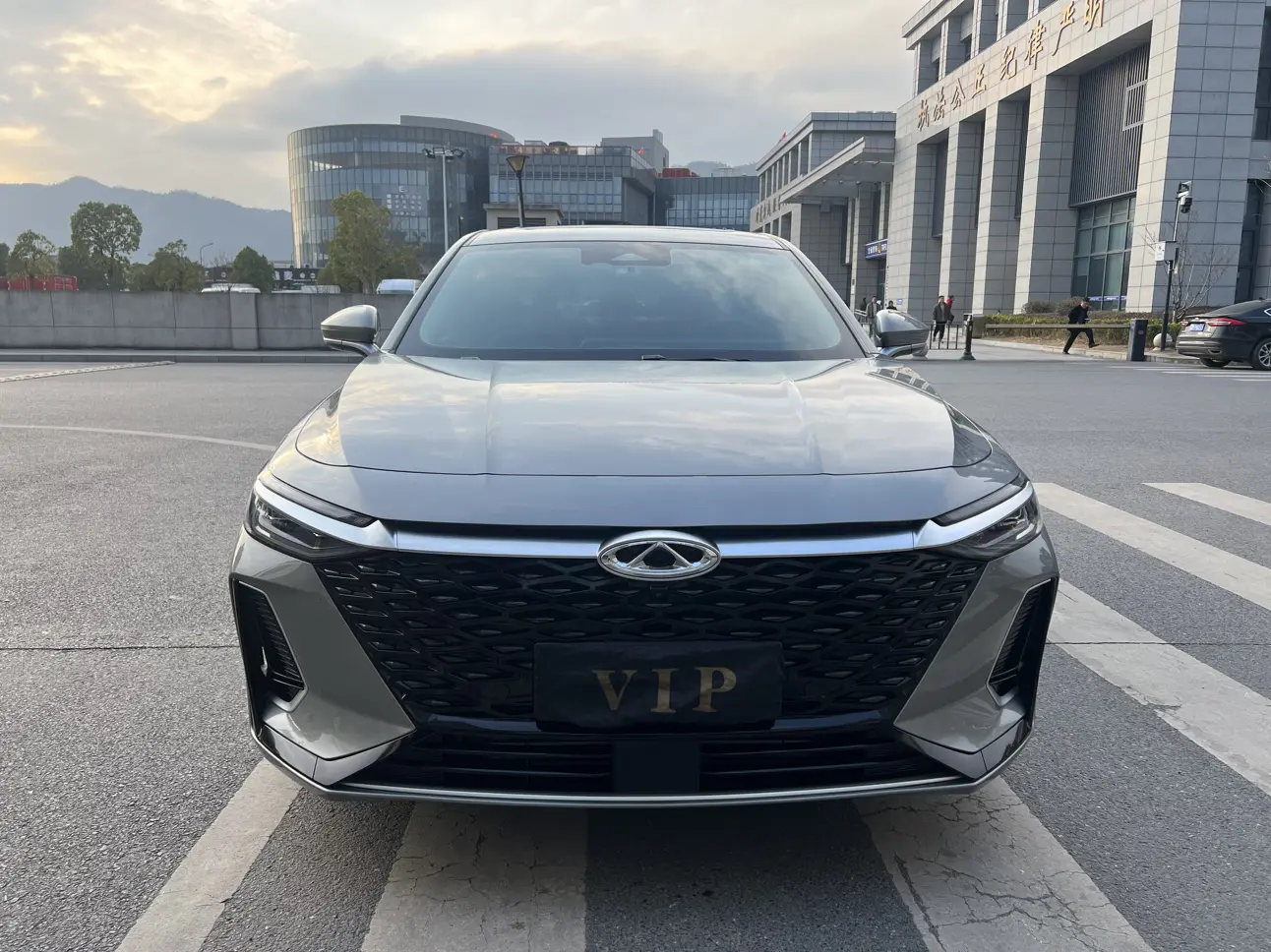 Chery Arrizo 8  из Китая