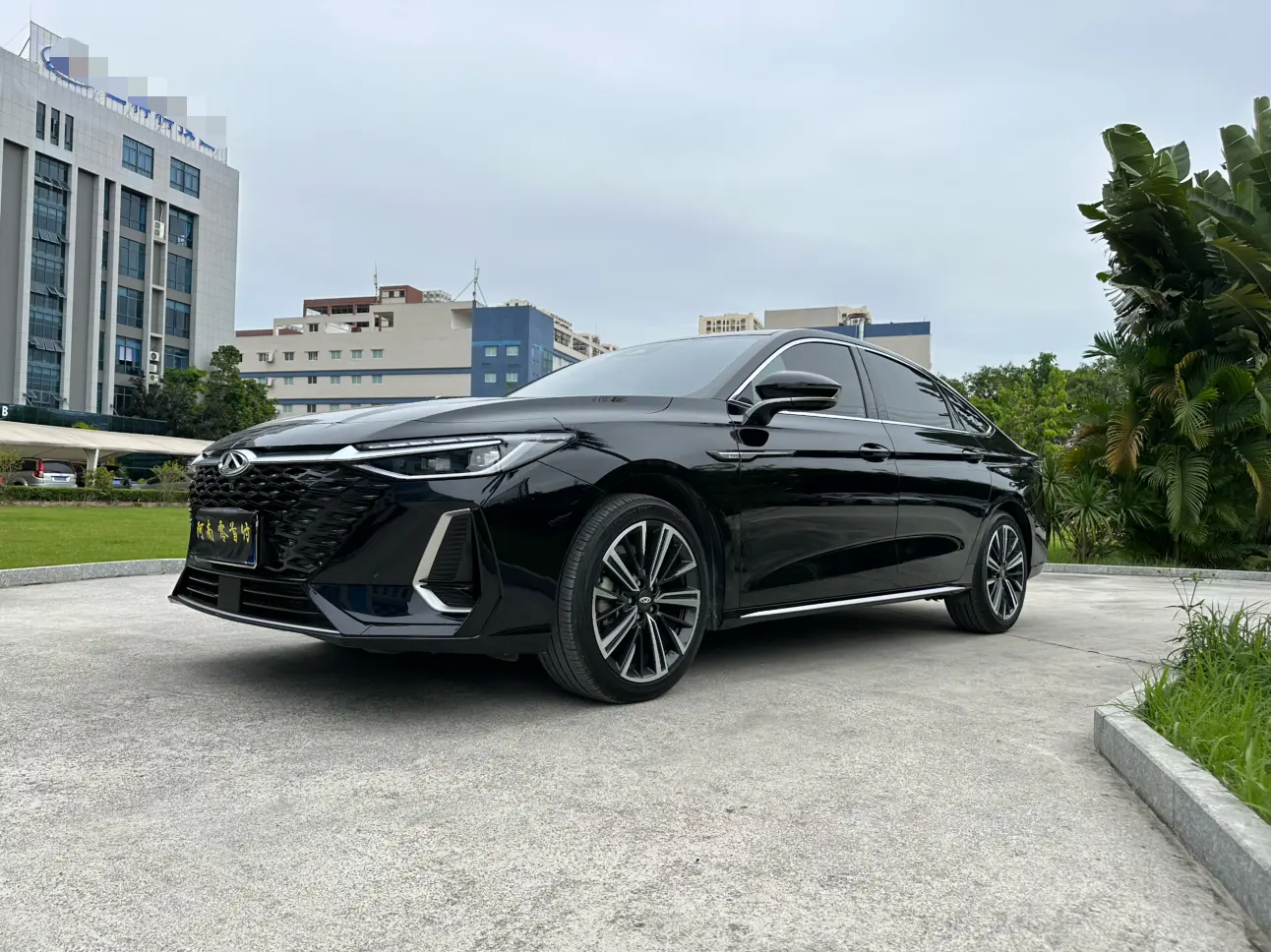 Chery Arrizo 8  из Китая