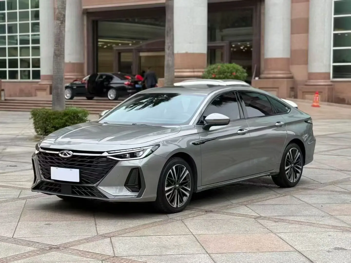 Chery Arrizo 8  из Китая