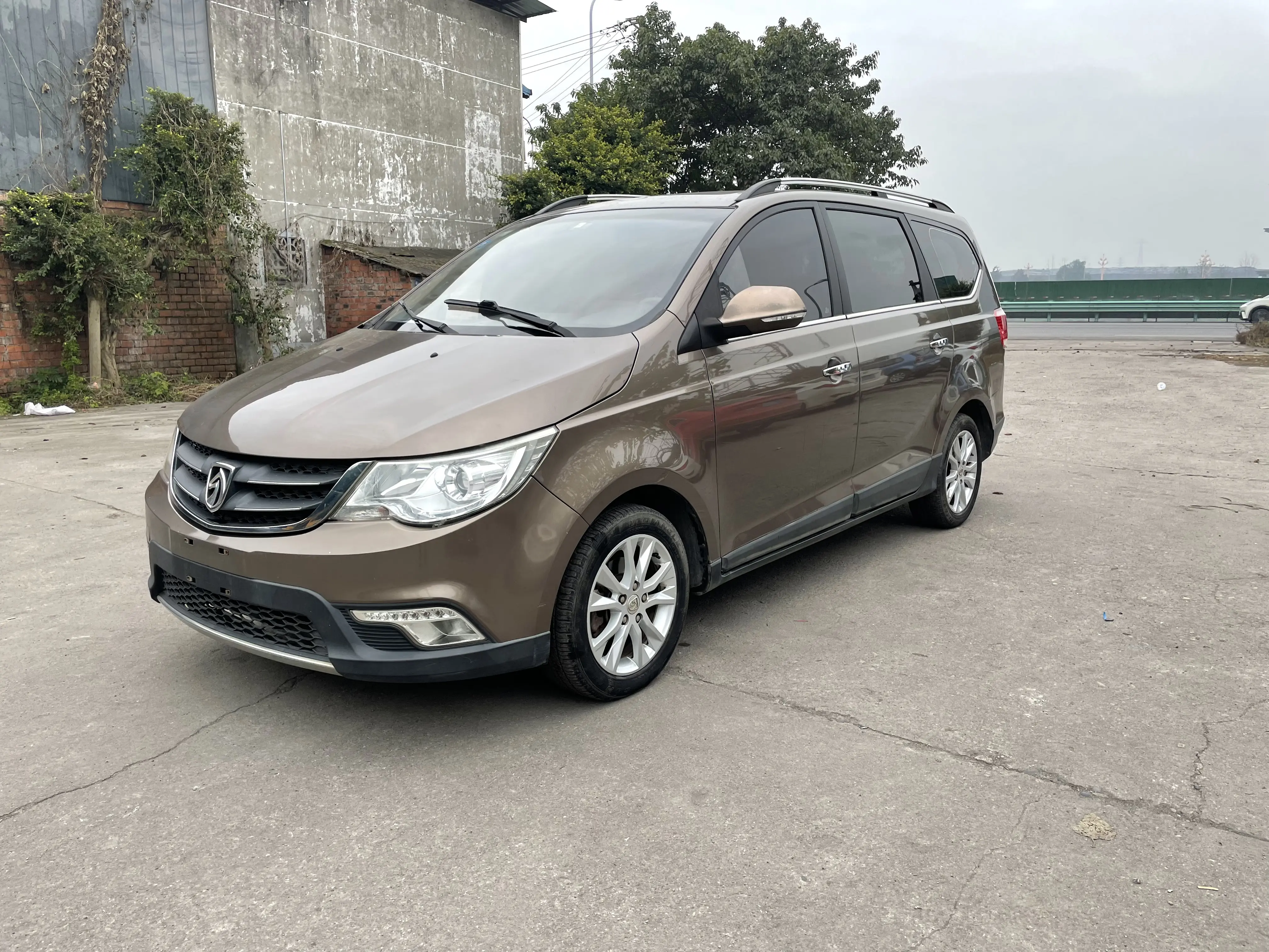 Baojun 730  из Китая