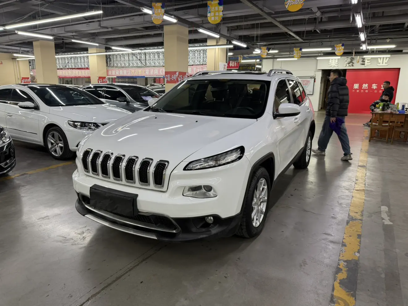 Jeep Cherokee  из Китая