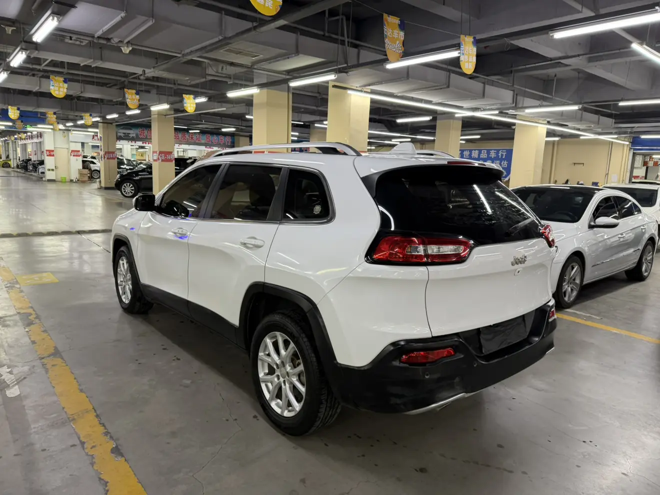 Jeep Cherokee  из Китая