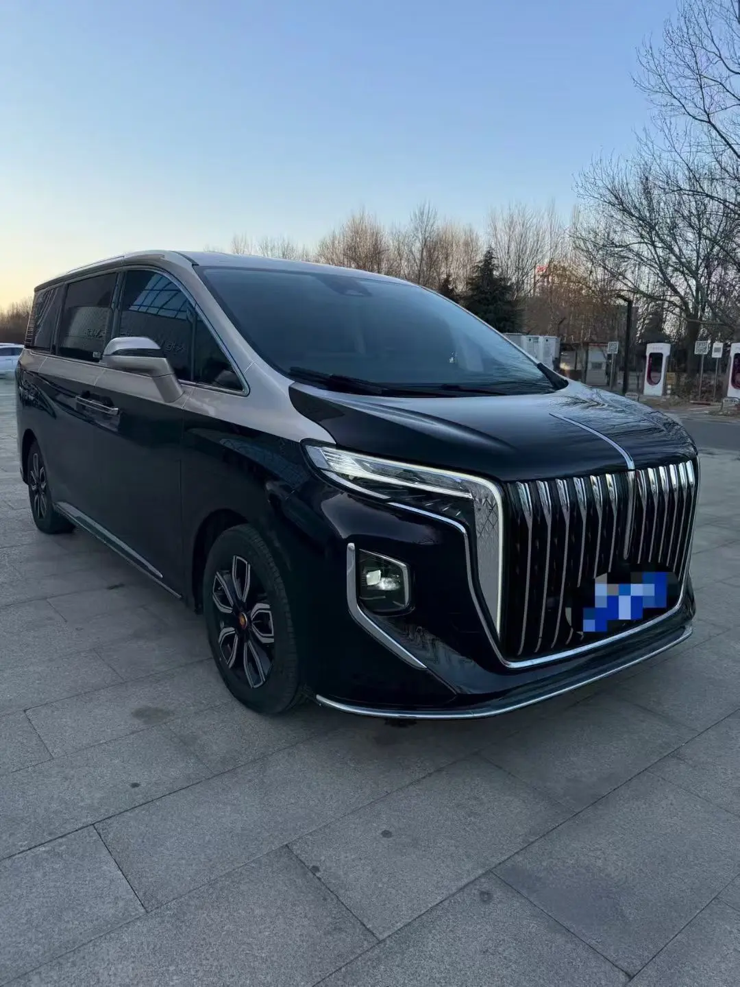 Hongqi HQ9  из Китая