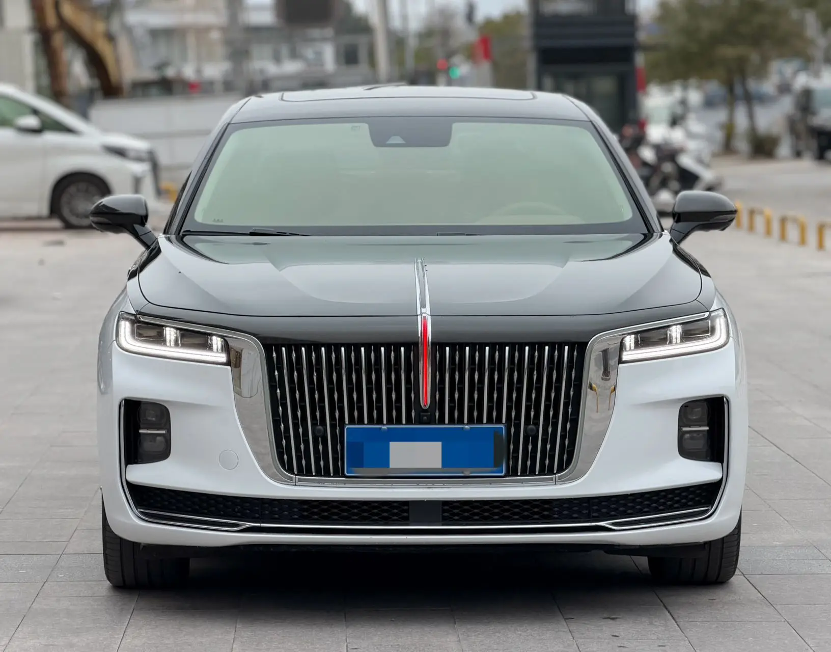 Hongqi H9  из Китая