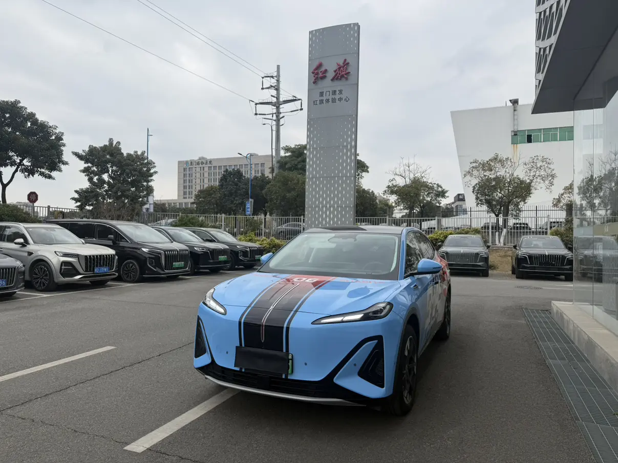 Hongqi Red Flag Tiangong 06  из Китая