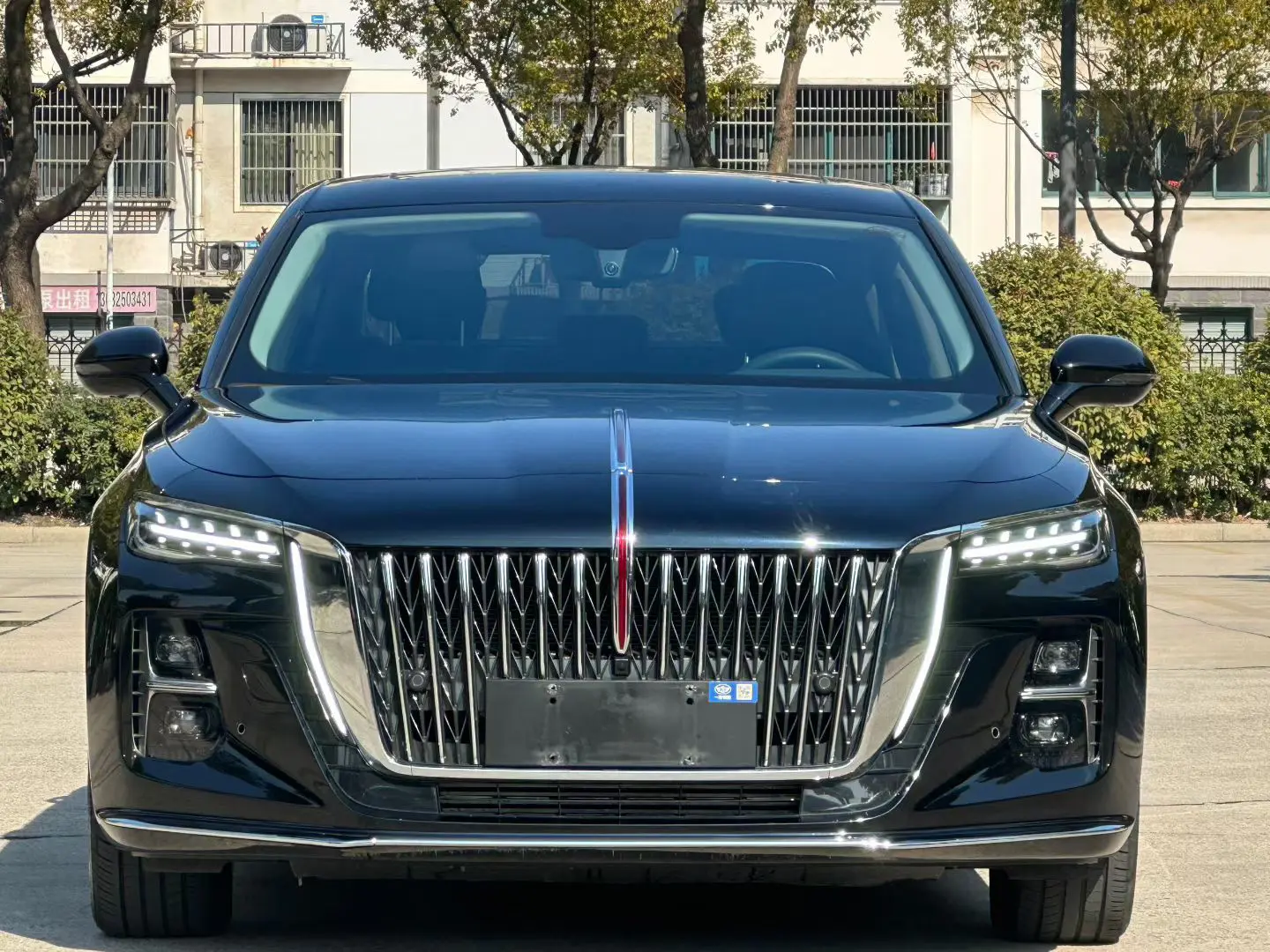 Hongqi H5  из Китая