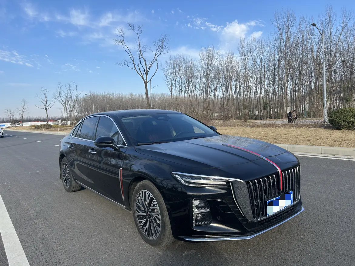 Hongqi H5  из Китая
