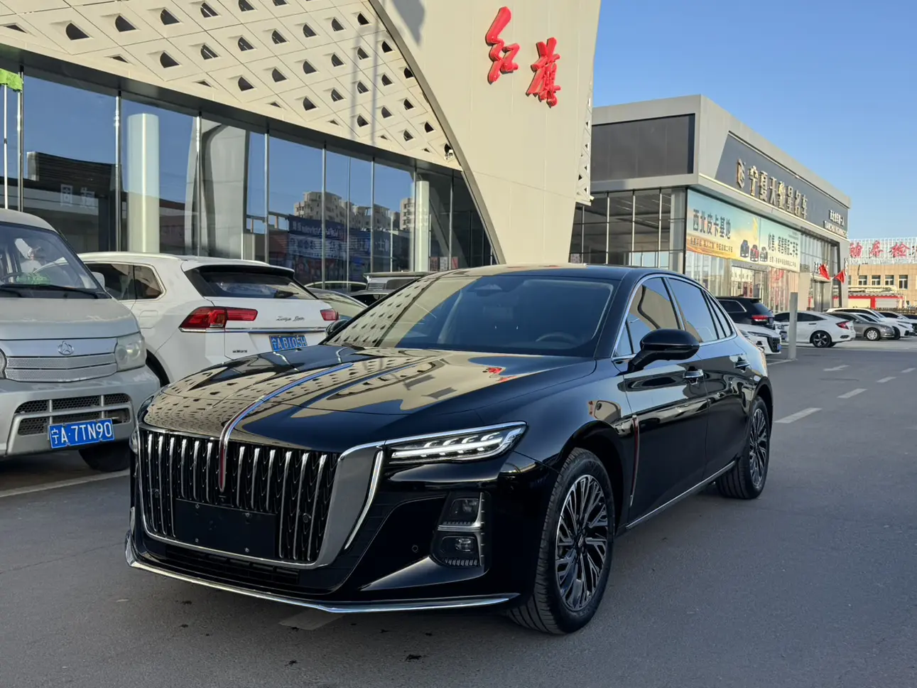 Hongqi H5  из Китая