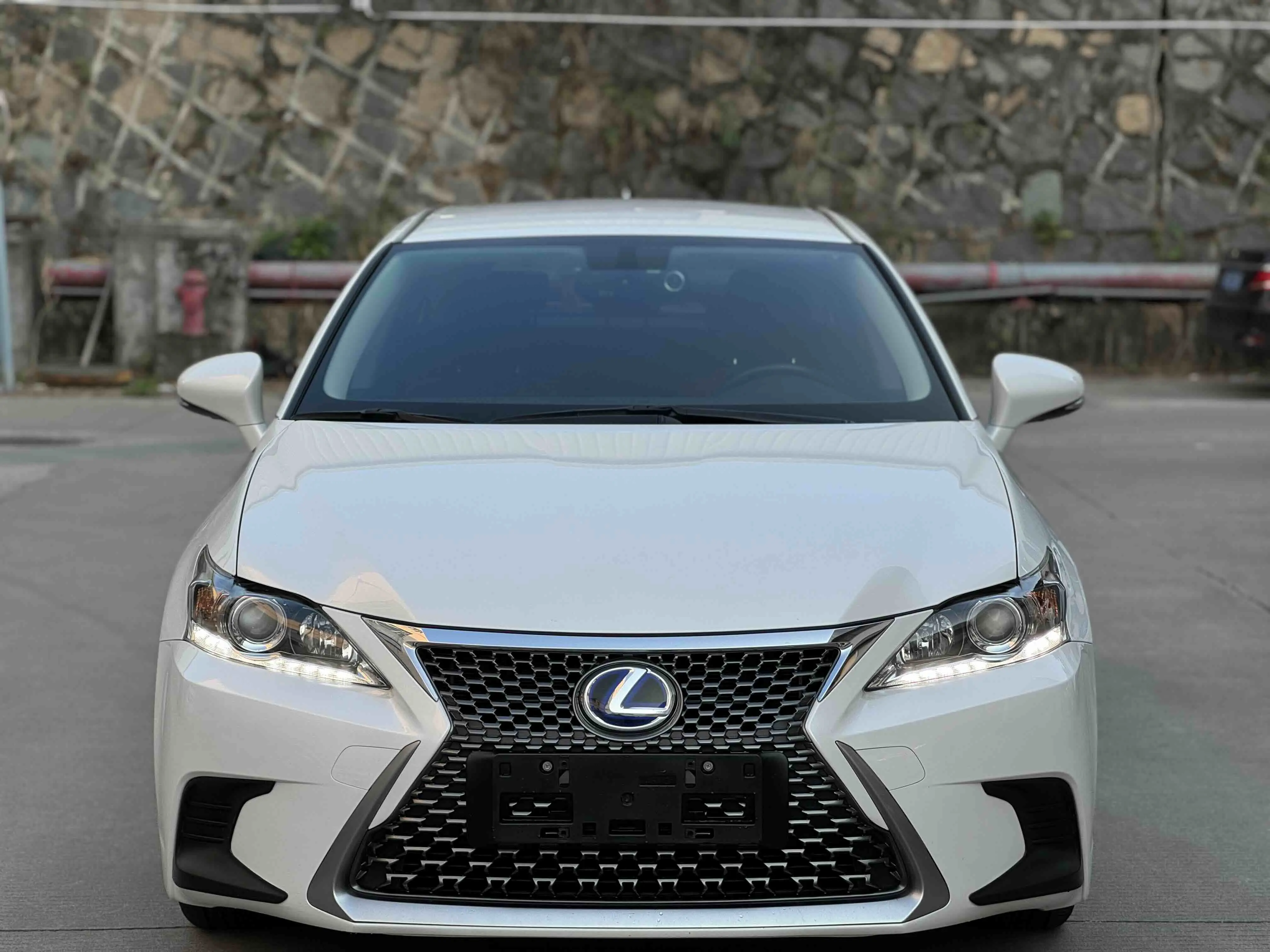 Lexus CT  из Китая