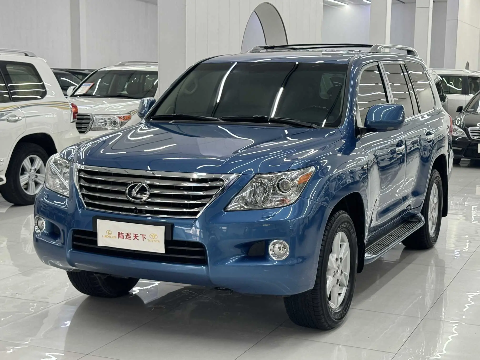 Lexus LX  из Китая