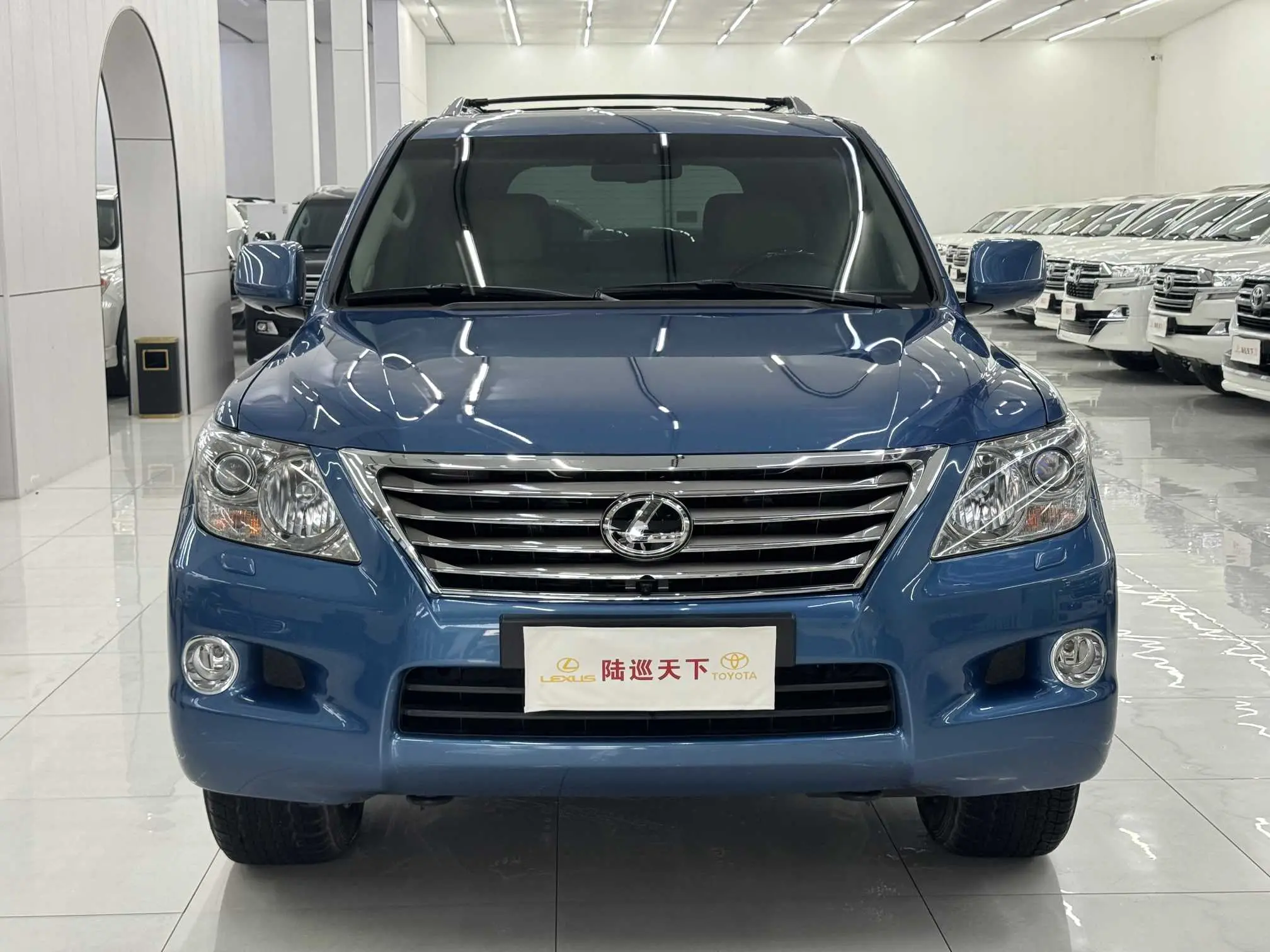 Lexus LX  из Китая