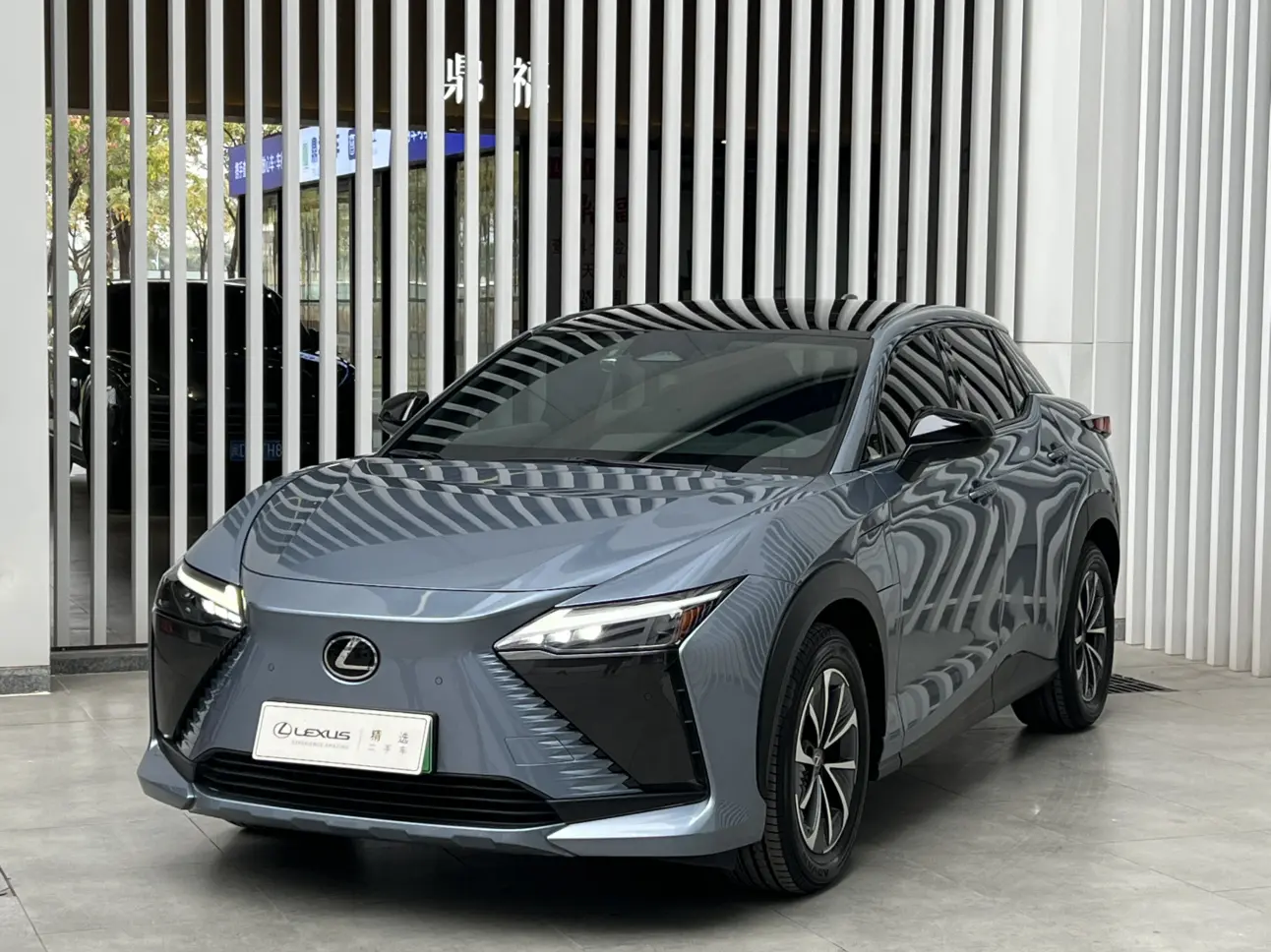 Lexus RZ  из Китая