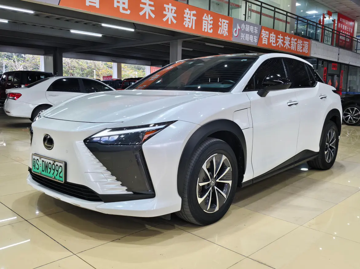 Lexus RZ  из Китая