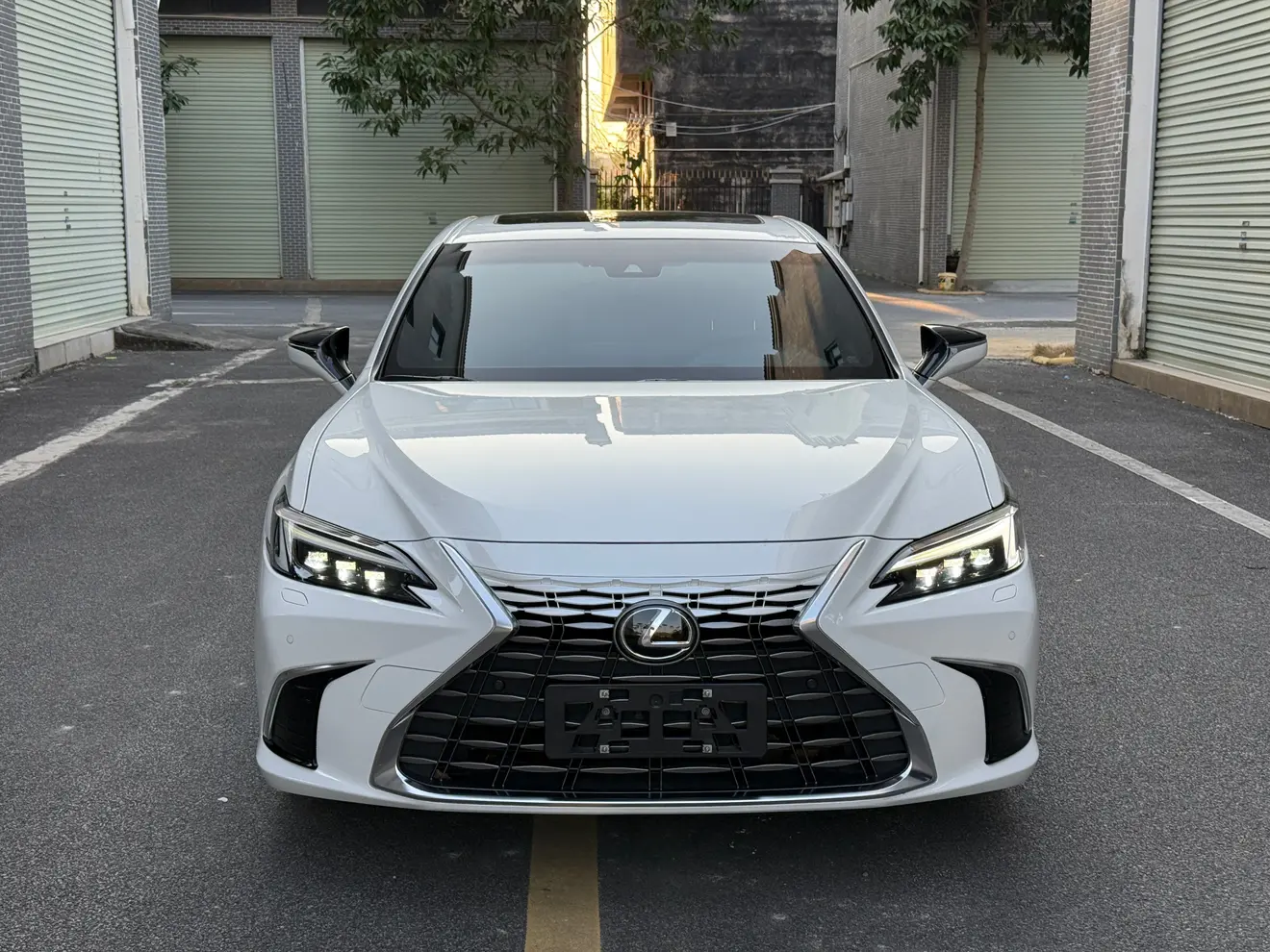Lexus ES  из Китая
