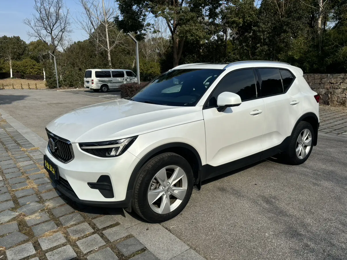 Volvo XC40  из Китая