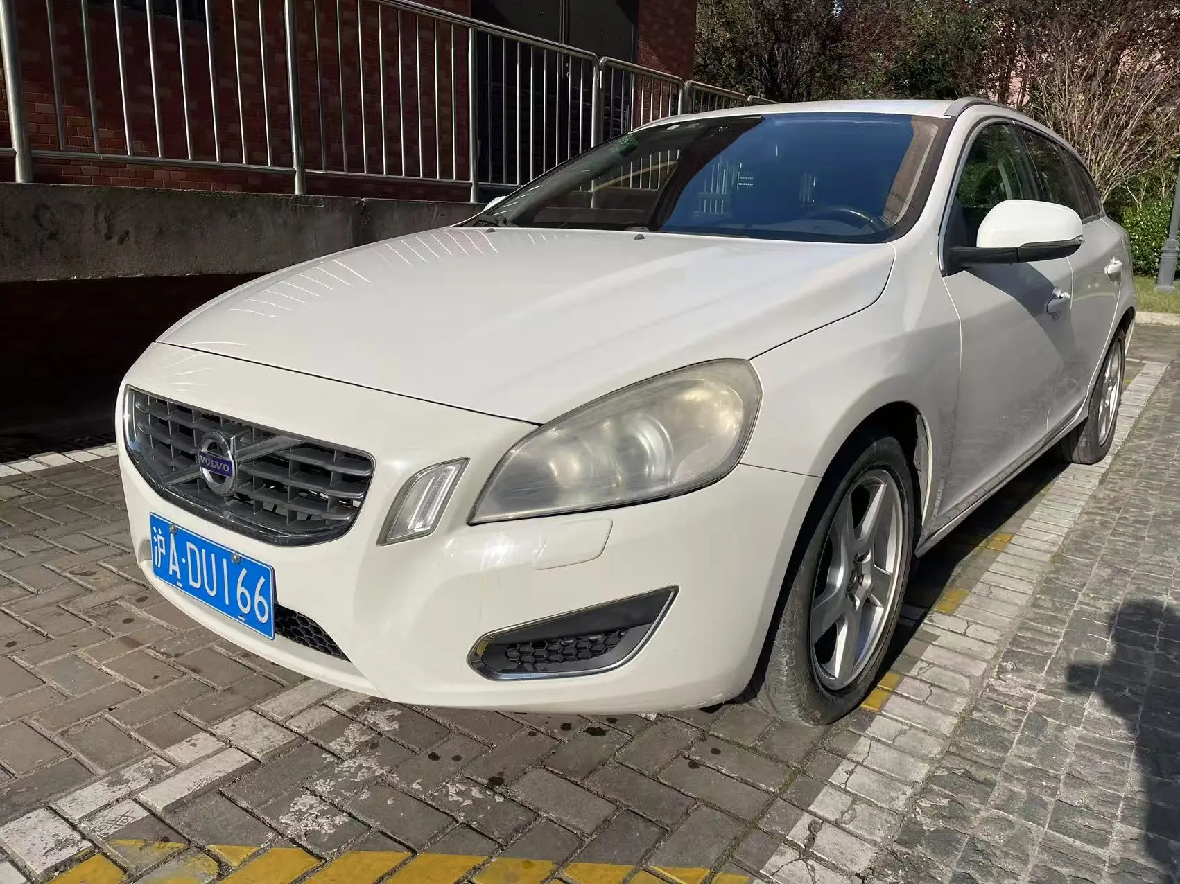 Volvo V60  из Китая